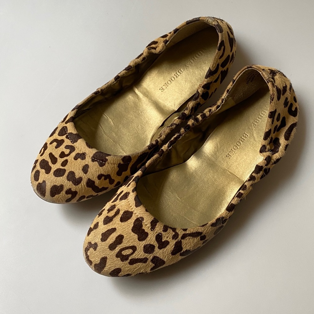 Audrey Brooke Lydia Leather Leopard Flats Sz 9